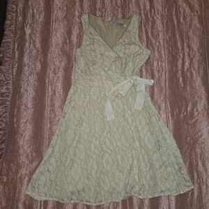 Elegant Cream Lace Dress